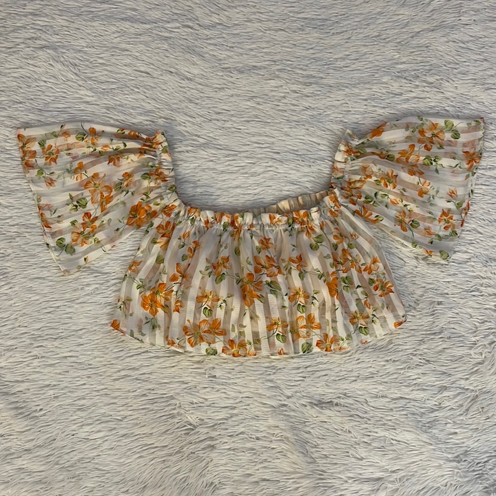 Privacy Please, floral, XS off the shoulder crop top.